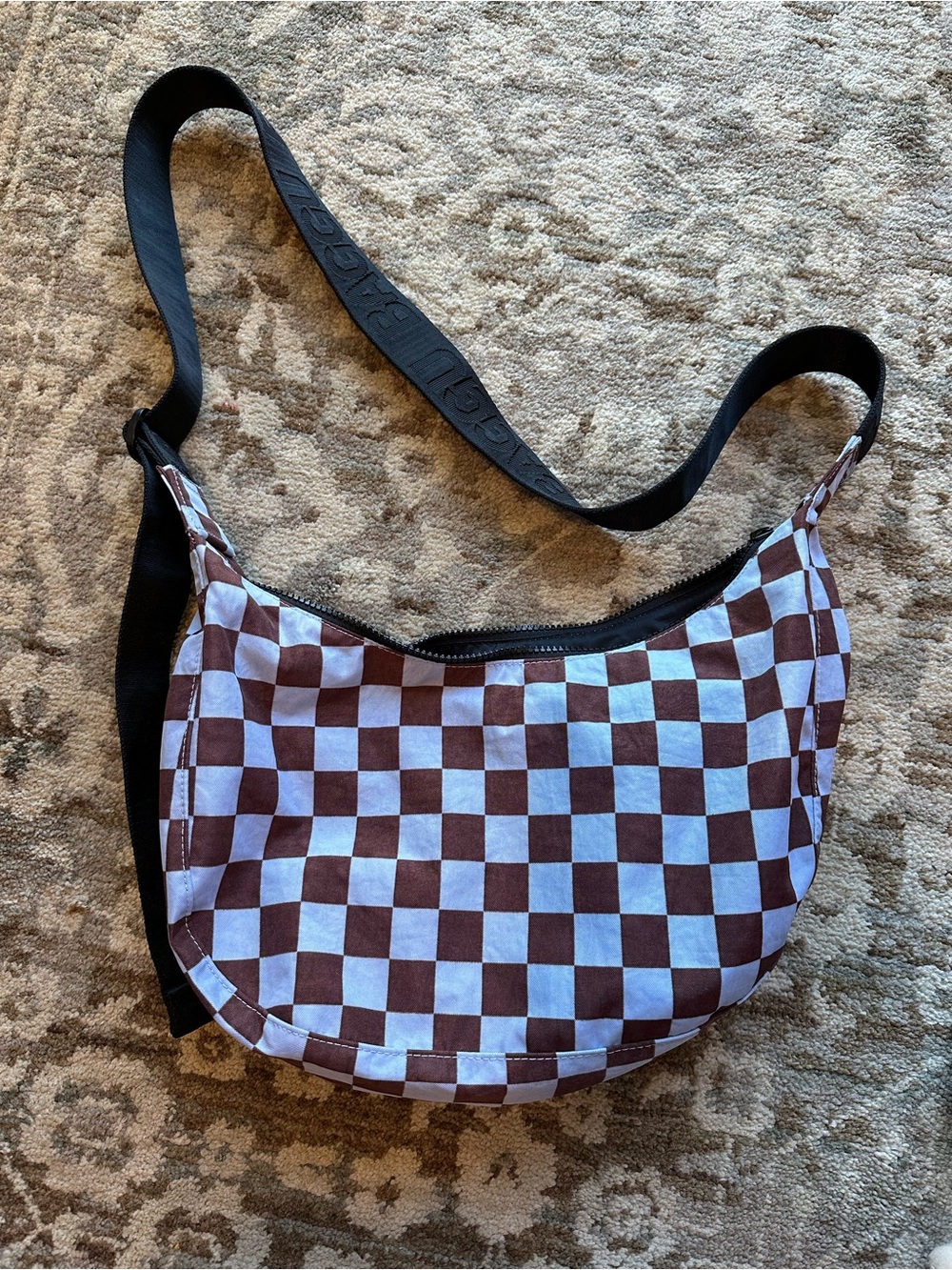 BAGGU Checkered Med Crescent